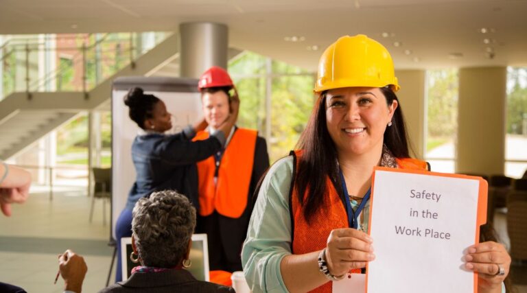 Construction Safety Essential PPE and Site Safety Tips for All Workers - Blog